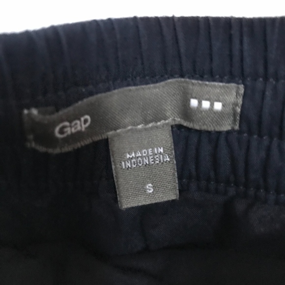 Navy Blue Gap Skirt - Picture 2 of 2